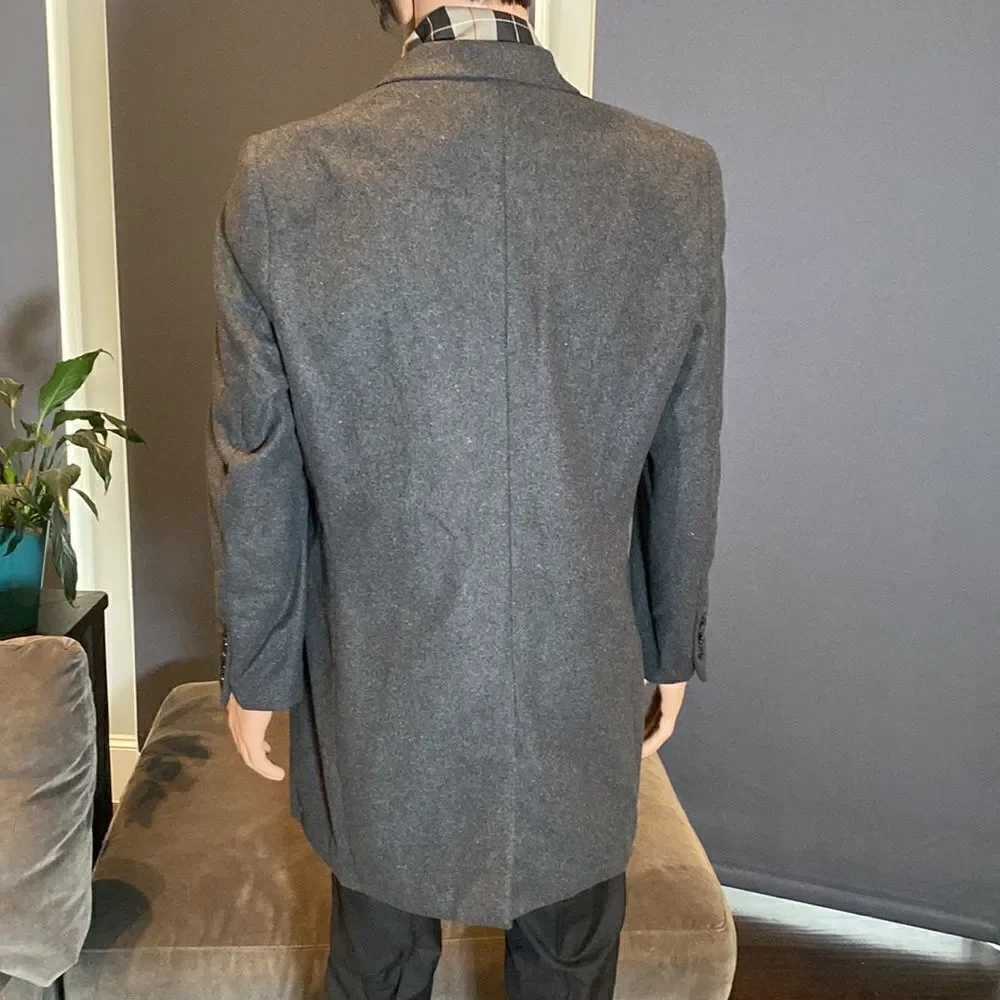 Men’s Gray Coat Winter Jacket with Detachable Plaid Scarf Size M NWT